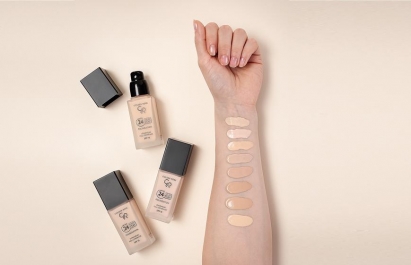 Nowość Golden Rose Up To 24 Hours Stay Foundation