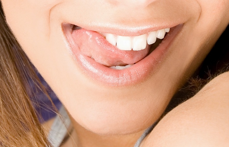 Zadbaj o piękne usta na wiosnę