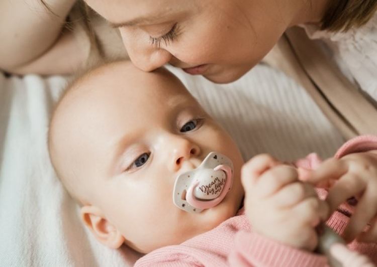 5 najważniejszych pytań dotyczących smoczka