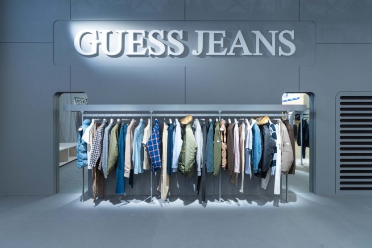 Guess Jeans prezentuje przyszłość denimu