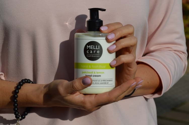 Zimowa pielęgnacja dłoni z MELLI Care