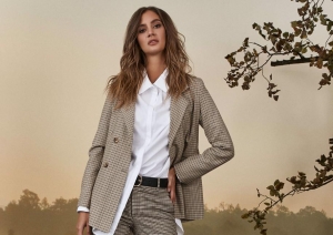 Ravishing British by answear.LAB