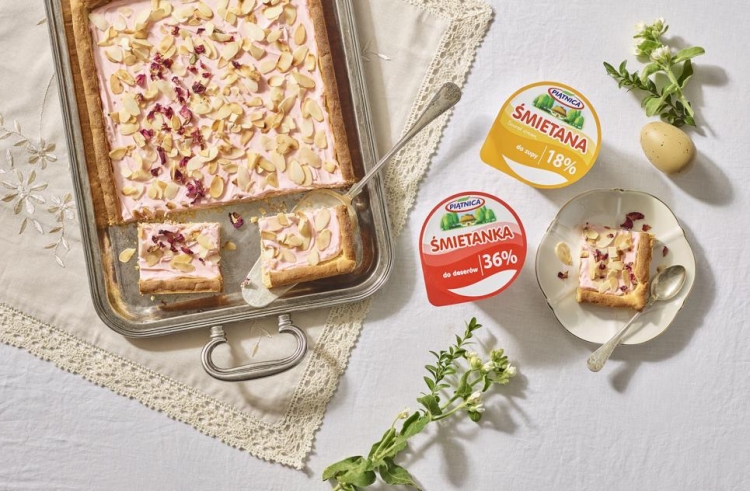 Mazurek migdałowo-różany z Piątnica
