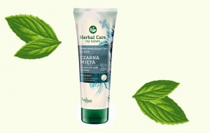 Farmona Herbal Care krem nawilżający 3w1 do stóp czarna mięta