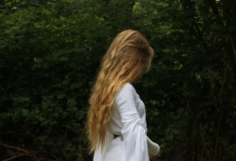 Wypadające włosy – co robić?