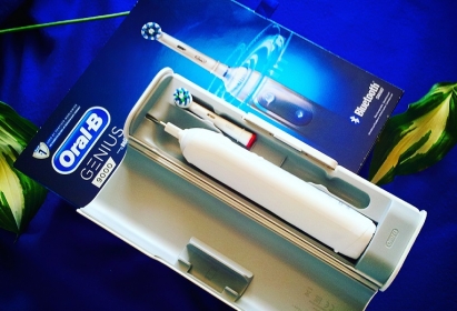 Elektryczna szczoteczka do zębów Oral-B Genius 9000