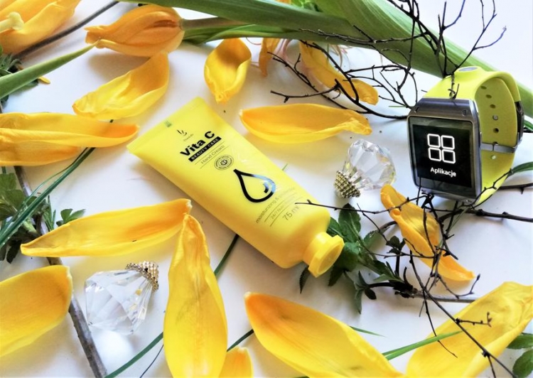 Domowe sposoby na spierzchnięte i suche dłonie