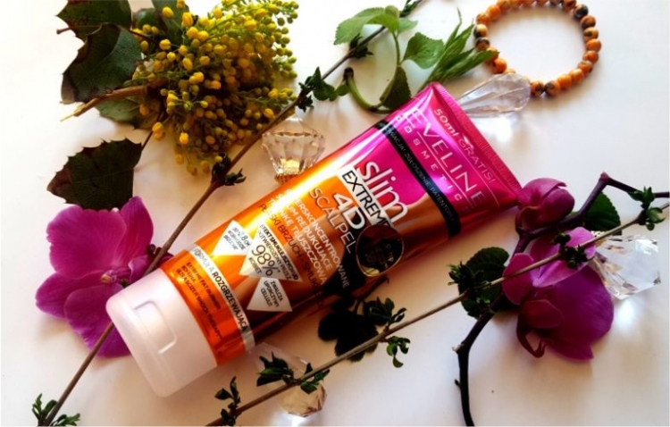 Eveline Slim Extreme 4D Scalpel superskoncentrowane serum redukujące tkankę tłuszczową