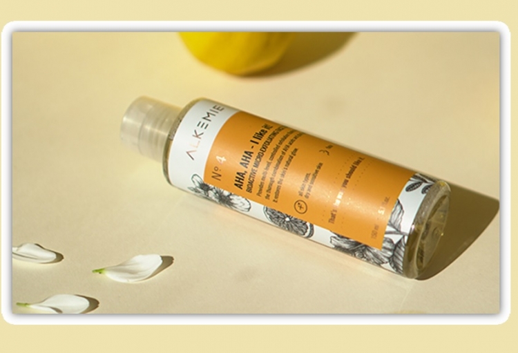 Pielęgnacja kwasami latem z Alkemie