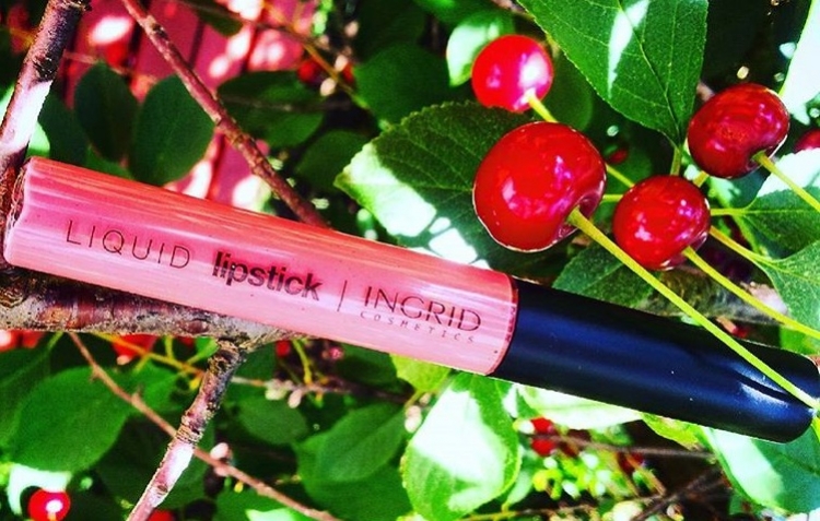 Ingrid Cosmetics pomadka w płynie nr 305