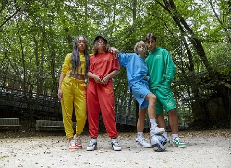 Manifesto Bright od Diadora