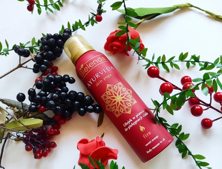 Bielenda Ayurveda Skin Yoga Fire olejek w piance do ciała