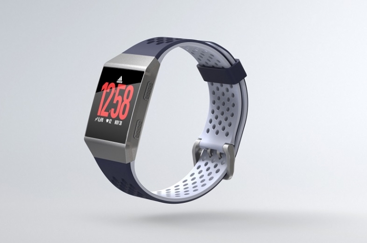 Fitbit Ionic: adidas edition - dla sportowców