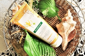 Klorane balsam do włos&oacute;w na bazie wosku Ylang-Ylang