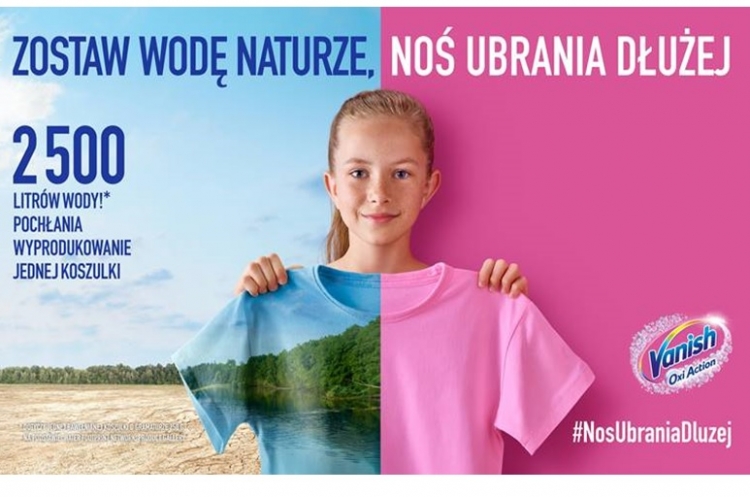 Zobacz wodę w ubraniach