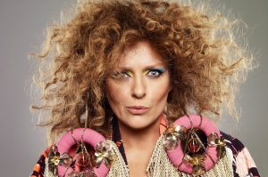 Nosowska śpiewa "Coraz bliżej Święta"