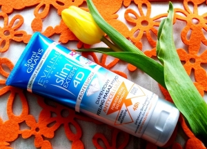 Eveline Slim Extreme 4D diamentowy peeling-masaż