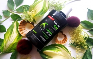 NatureOn wybielający płyn do higieny jamy ustnej Carbon White