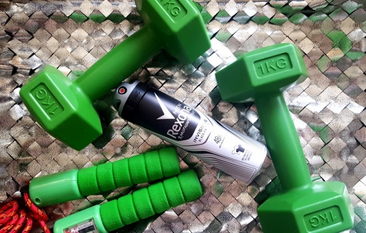 Rexona Men Motionsense Invisible Black + White antyperspirant w aerozolu