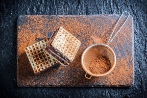 Wafle z masą kakaowo - orzechową