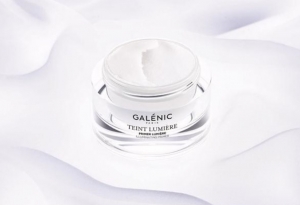 Galenic Teint Lumi&egrave;re Rozświetlający Primer