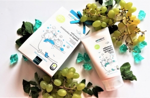 Momme odżywcza śmietanka do kąpieli dla dzieci