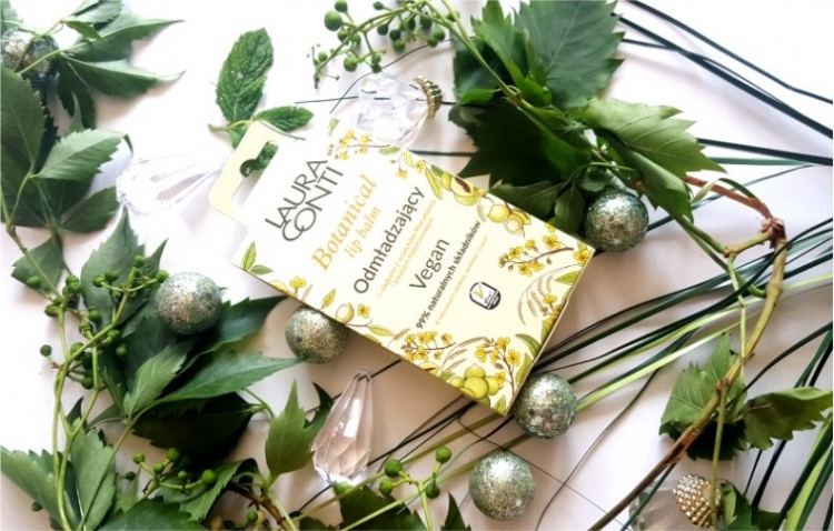 Laura Conti Botanical odmładzający balsam do ust